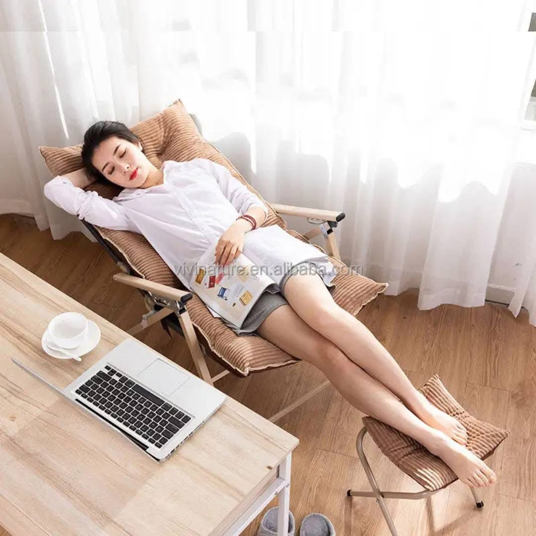 Chaise pliante avec pose pied