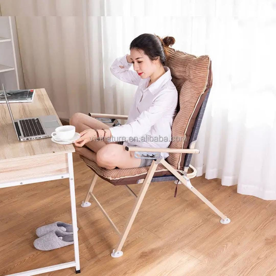 Chaise pliante avec pose pied